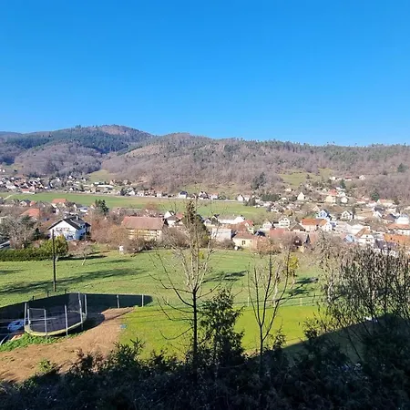 Au Pied Du Col